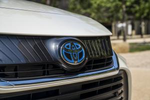 Toyota Venza Hybrid XLE 2020 года 